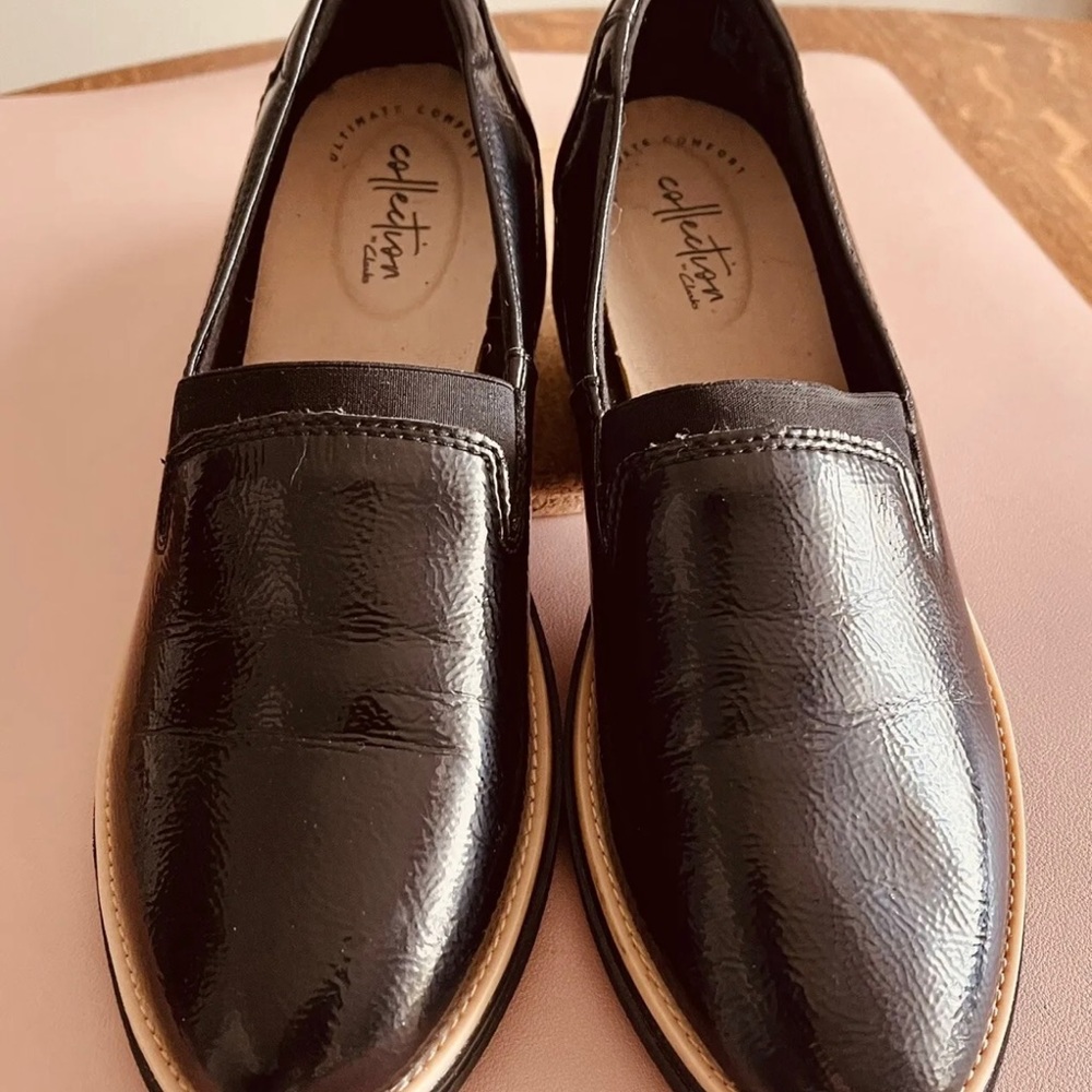 Clarks wedged heel